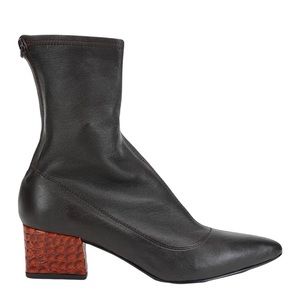 L’ARIANNA ANKLE BOOTS (Italy)
